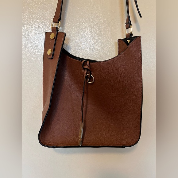 Calvin Klein Chestnut Brown Leather Shoulder Bag with Gold Accents - Picture 4 of 8